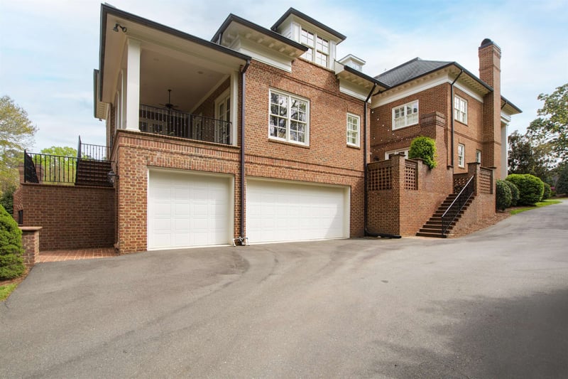 2319 Lake Dr, Raleigh, NC 27609