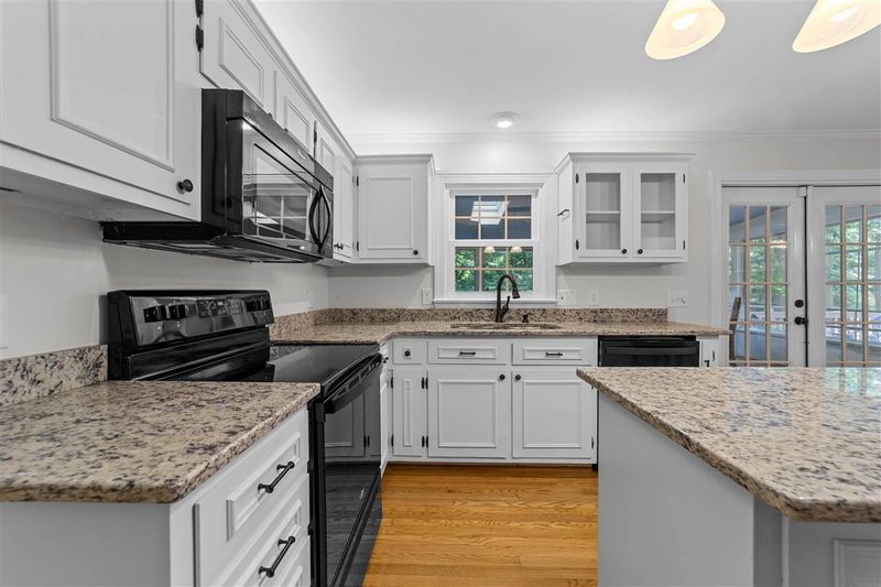 2319 Umstead Rd, Durham, NC 27712