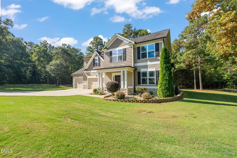232 Burrage Dr, Angier, NC 27501