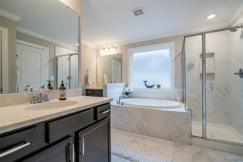 232 Cahors Trl, Holly Springs, NC 27540