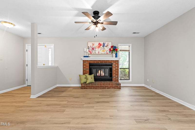 232 Clancy Cir, Cary, NC 27511