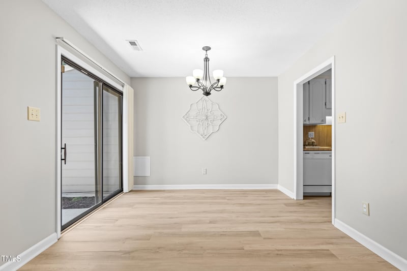 232 Clancy Cir, Cary, NC 27511