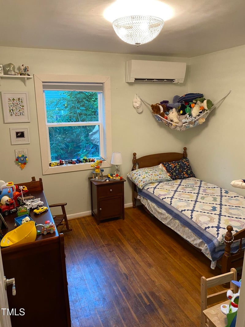 232 Fairview Rd, Cary, NC 27511