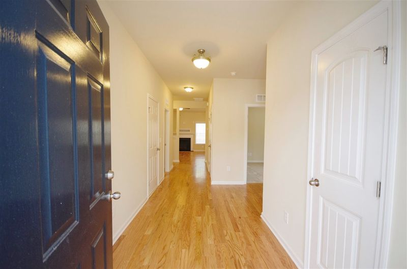 232 W Falcon Ct, Clayton, NC 27520