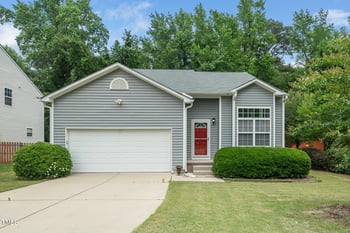 232 Honey Springs Ave, Fuquay Varina, NC 27526