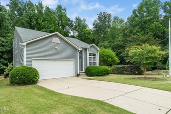 232 Honey Springs Ave, Fuquay Varina, NC 27526