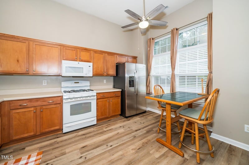 232 Honey Springs Ave, Fuquay Varina, NC 27526