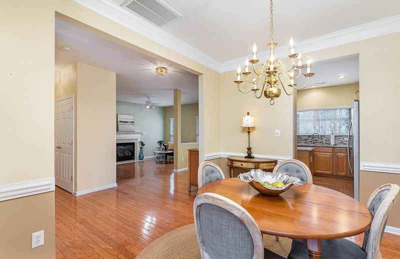 232 Joshua Glen Ln, Cary, NC 27519