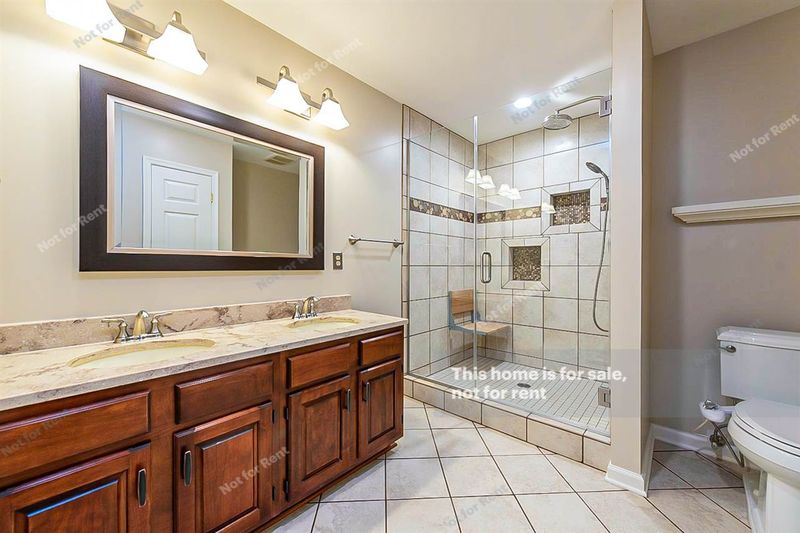 232 Kirkwood Dr, Chapel Hill, NC 27514