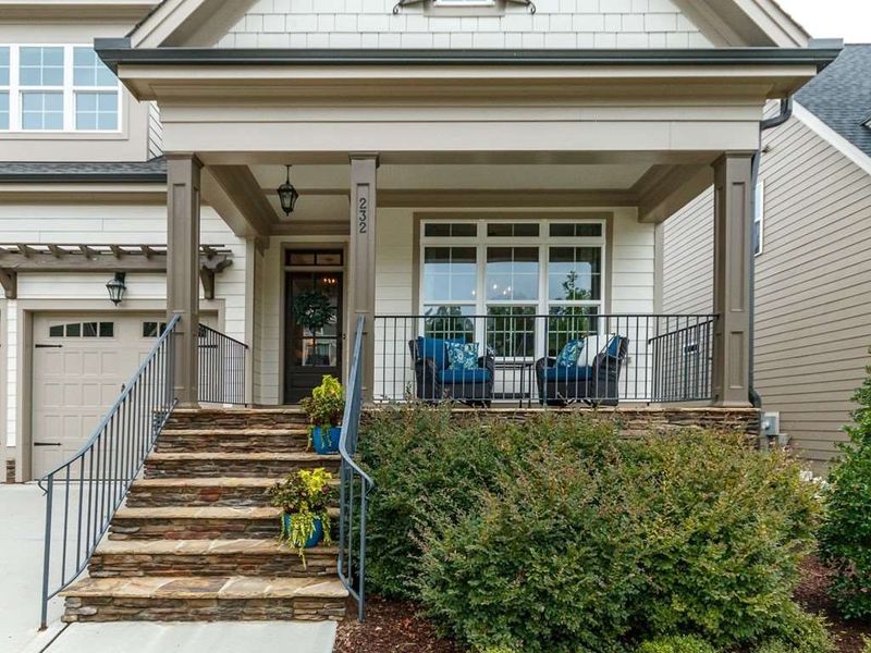 232 Landover Cir, Chapel Hill, NC 27516