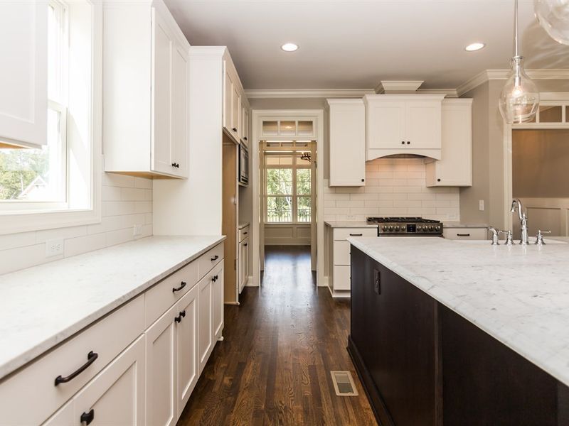 232 Landover Cir #Lt1287, Chapel Hill, NC 27516