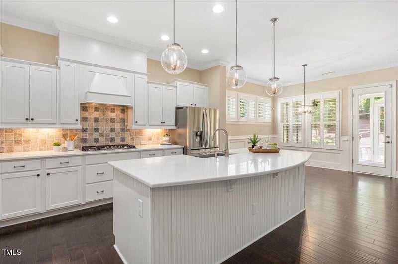 232 Lucky Ribbon Ln, Holly Springs, NC 27540