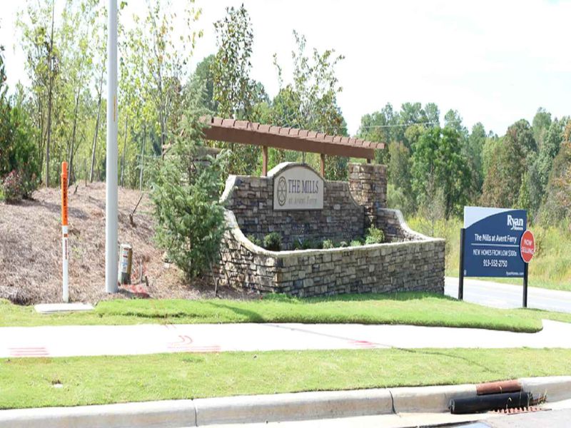 232 Randleman Rd, Holly Springs, NC 27540