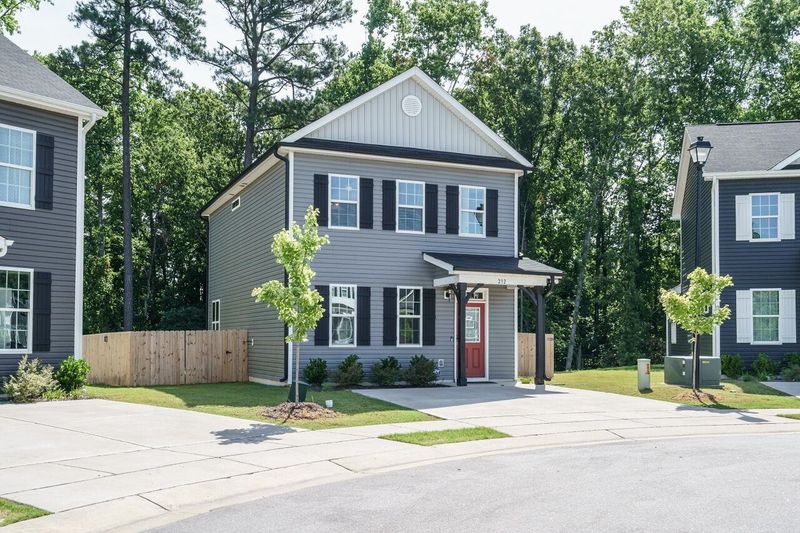 232 Yellow Jacket Rg, Clayton, NC 27520