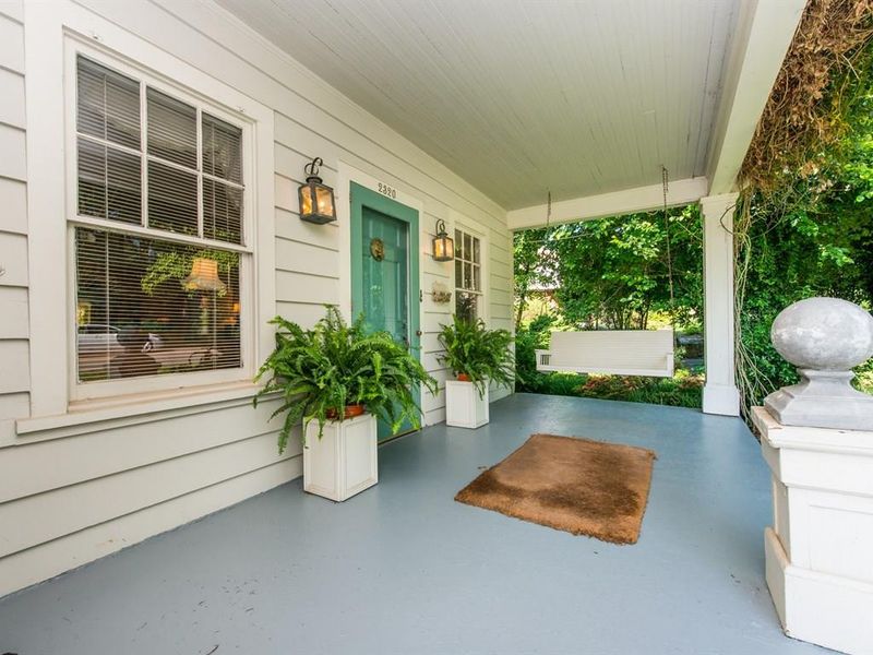 2320 Anderson Dr, Raleigh, NC 27608