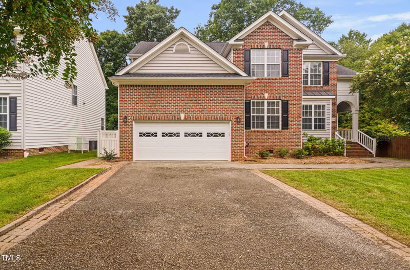 2320 Bryarton Woods Dr, Raleigh, NC 27606