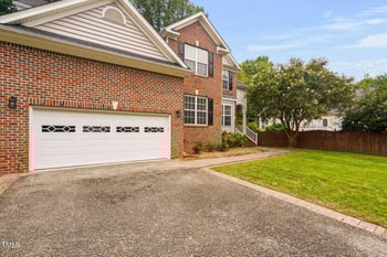2320 Bryarton Woods Dr, Raleigh, NC 27606