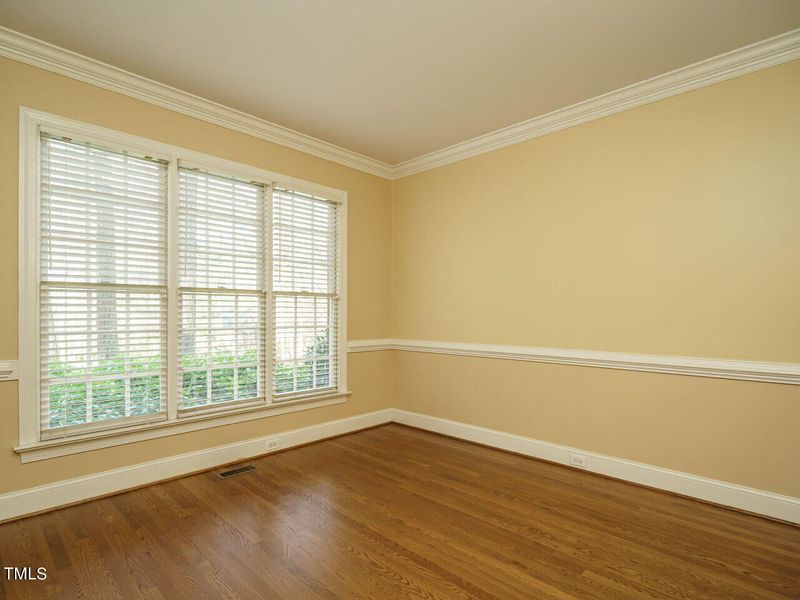 2320 Primrose Valley Ct, Raleigh, NC 27613