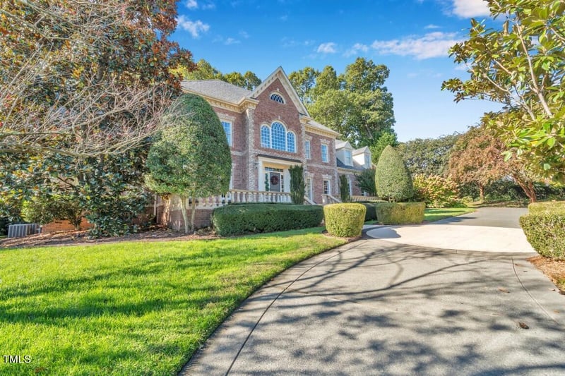 2320 Wakefield Plantation Dr, Raleigh, NC 27614