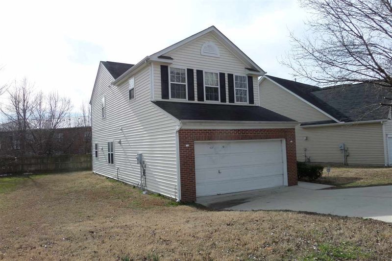 2321 Diquedo Dr, Raleigh, NC 27604