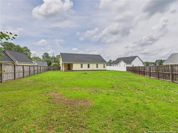 2321 Foster Gwin Ln, Fayetteville, NC 28304