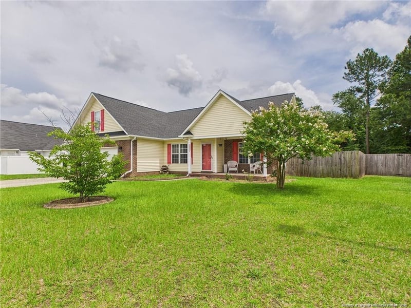 2321 Foster Gwin Ln, Fayetteville, NC 28304