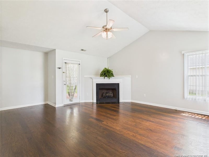 2321 Foster Gwin Ln, Fayetteville, NC 28304