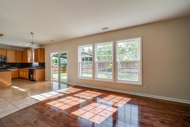 2322 Lazy River Dr, Raleigh, NC 27610