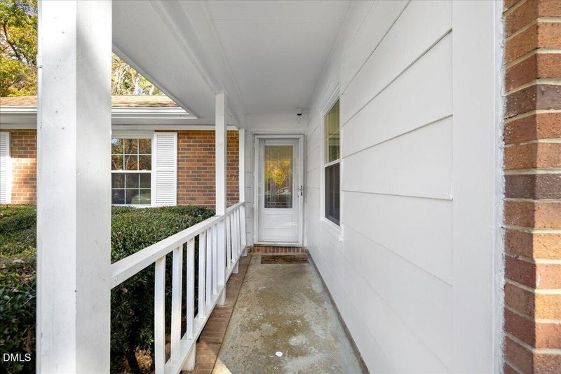 2323 Buckingham Rd, Burlington, NC 27217