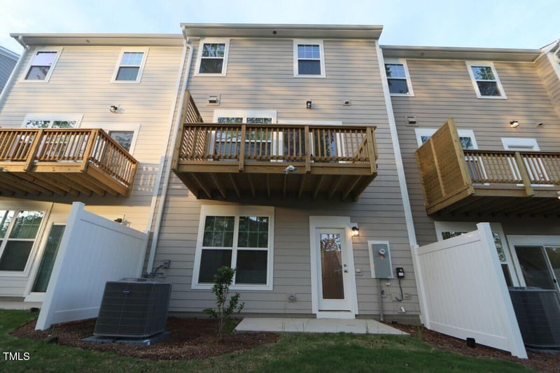 2323 Hunter Woods Dr, Apex, NC 27502