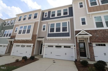2323 Hunter Woods Dr, Apex, NC 27502