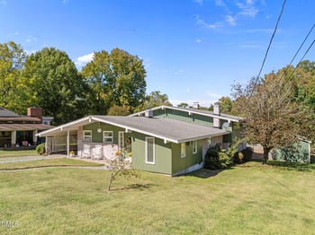 2323 Pineview Dr, Burlington, NC 27215
