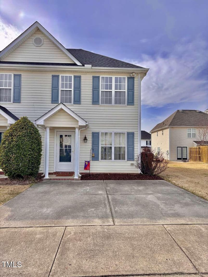2323 Turtle Point Dr, Raleigh, NC 27604