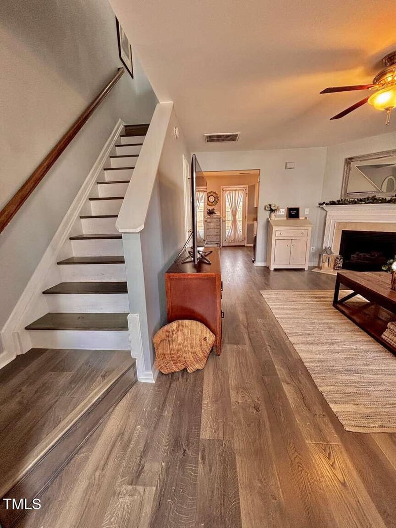 2323 Turtle Point Dr, Raleigh, NC 27604