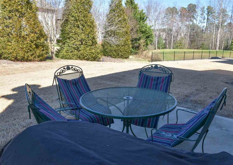 2324 Cedar Rock Dr, Wake Forest, NC 27587