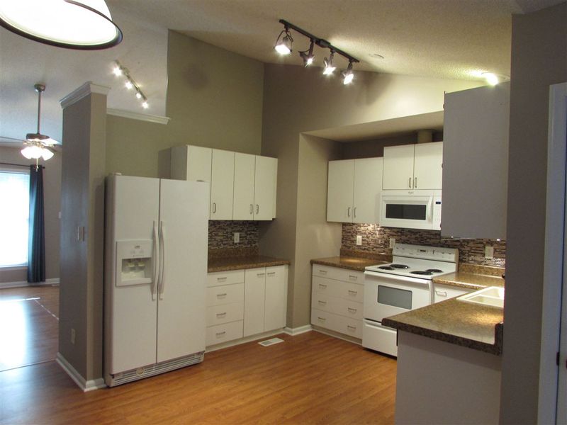 2324 Fields Of Broadlands Dr, Raleigh, NC 27604
