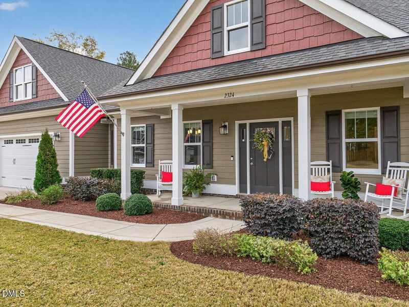 2324 Kingston Wood Dr, Fuquay Varina, NC 27526