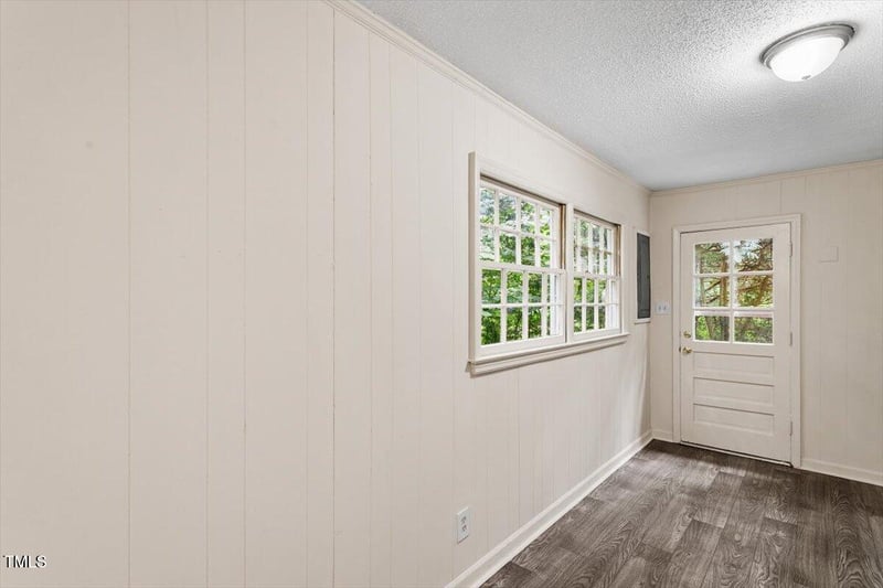 2324 Lonnie Cir, Hillsborough, NC 27278
