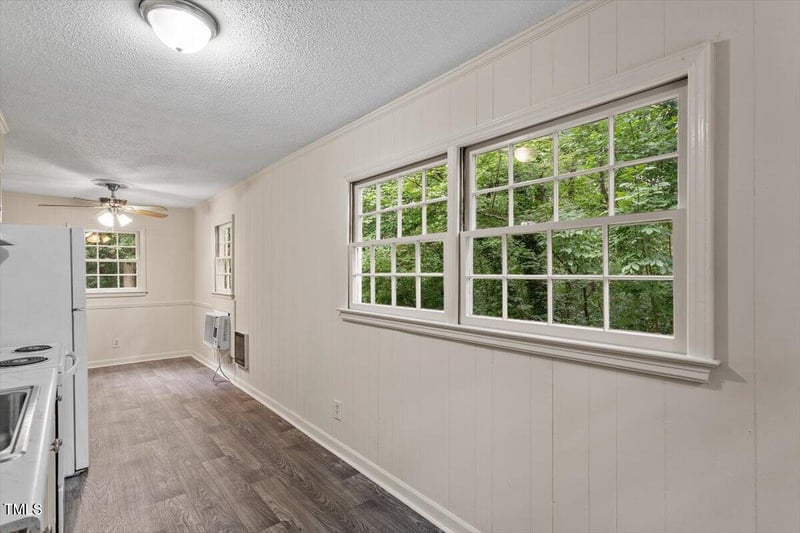 2324 Lonnie Cir, Hillsborough, NC 27278