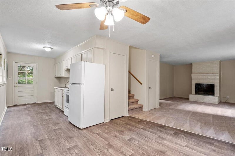 2324 Lonnie Cir, Hillsborough, NC 27278