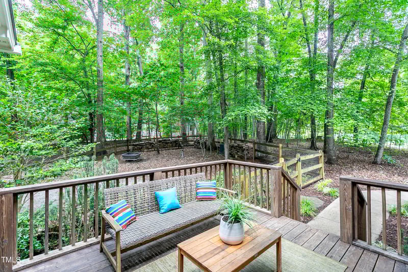 2325 Old Oak Pl, Hillsborough, NC 27278