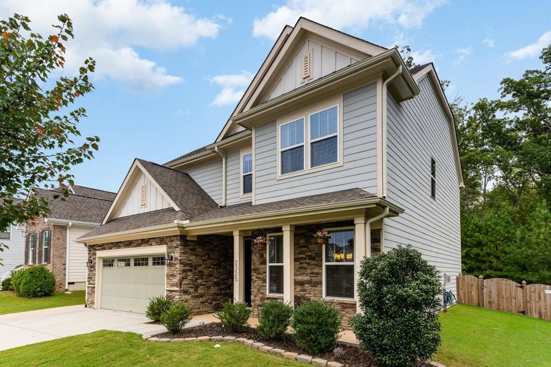 2325 Redbud Tree Dr, Apex, NC 27539