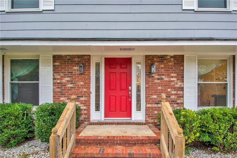 2326 Colgate Dr, Fayetteville, NC 28304
