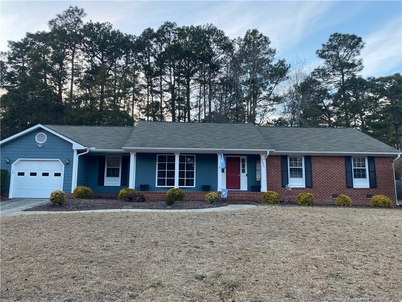 2326 Rolling Hill Rd, Fayetteville, NC 28304