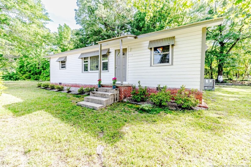 2327 Dewitt St, Sanford, NC 27330