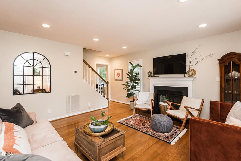 2327 Hardwood Dr, Hillsborough, NC 27278