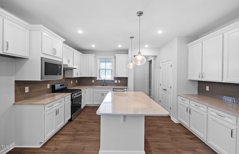 2328 Beeblossom Pl, Fuquay Varina, NC 27526