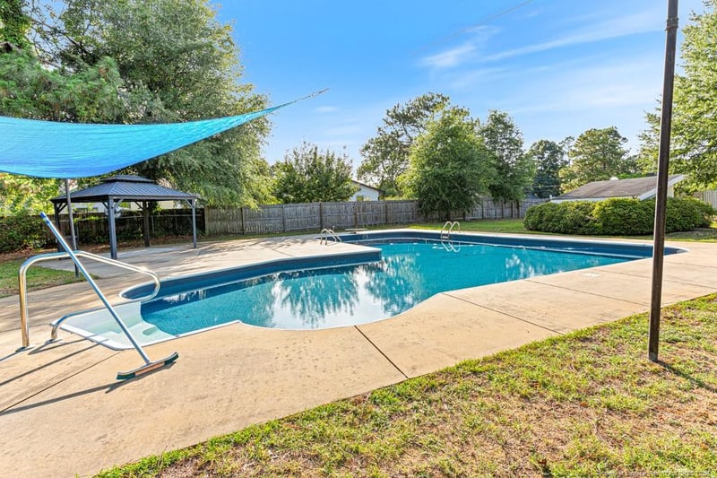 2328 Colgate Dr, Fayetteville, NC 28304