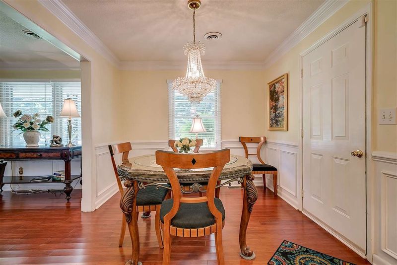 2328 Oriole Dr, Durham, NC 27707