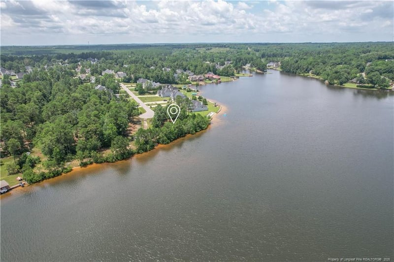 233 Clearview Ct, Sanford, NC 27332